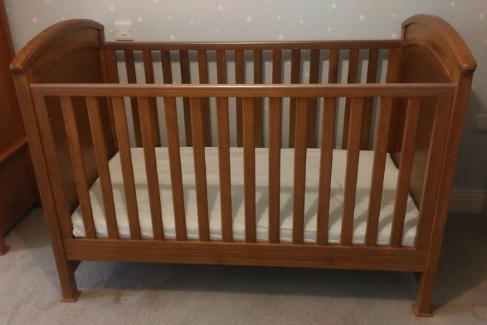 mamas and papas cot bed